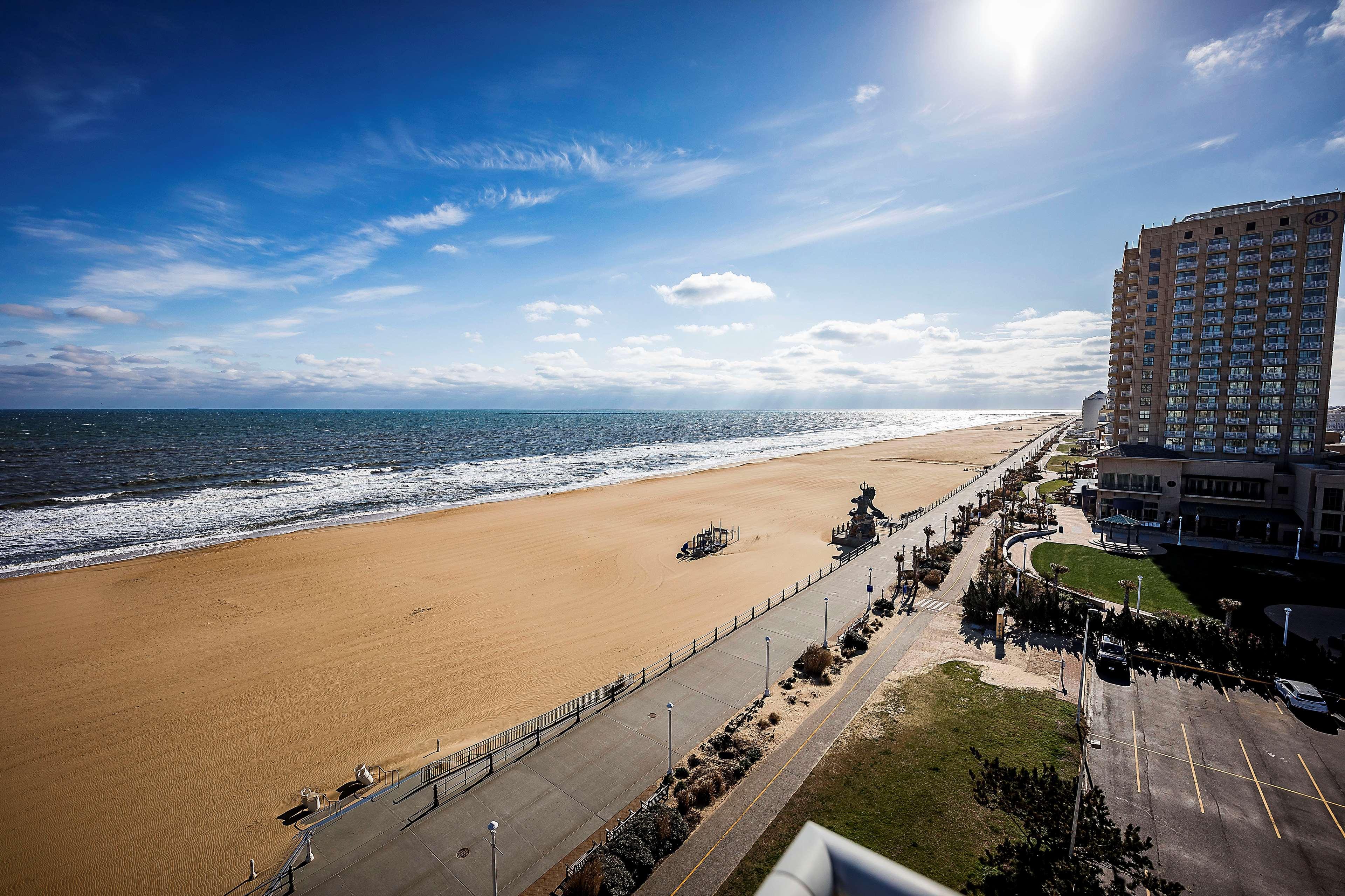 Hampton Inn Virginia Beach Oceanfront North Ngoại thất bức ảnh