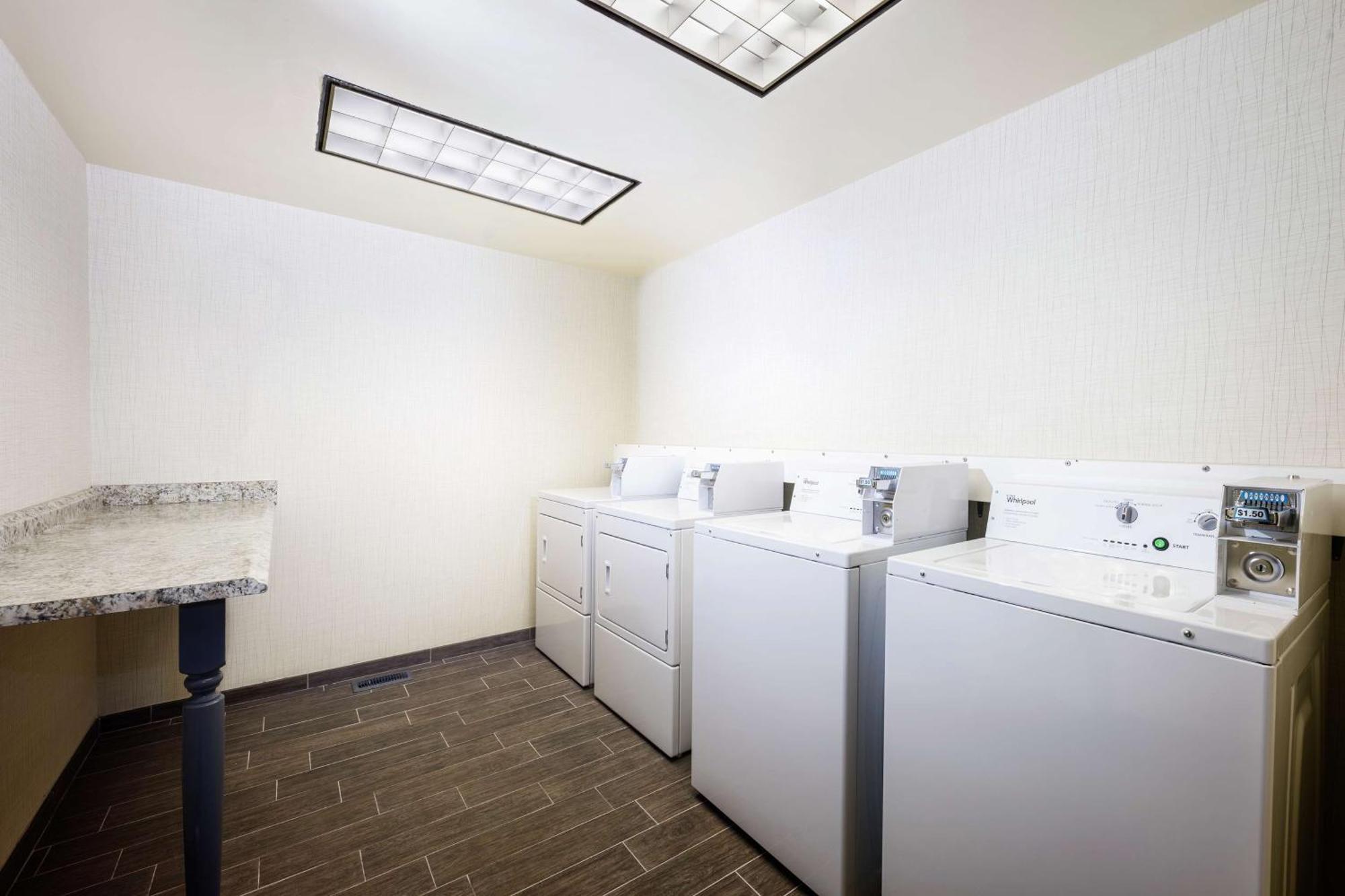 Hampton Inn Virginia Beach Oceanfront North Ngoại thất bức ảnh